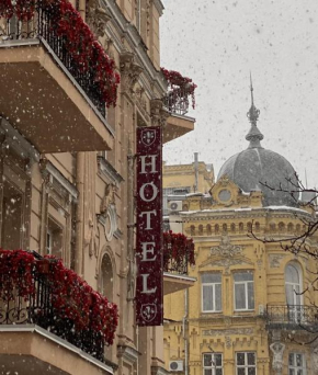 Royal Grand Hotel